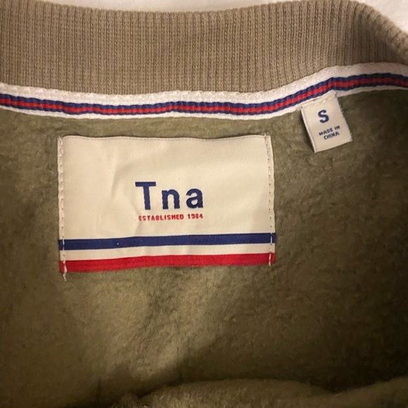 TNA army print sweatshirt size S. NEW without tags - Picture 3 of 3
